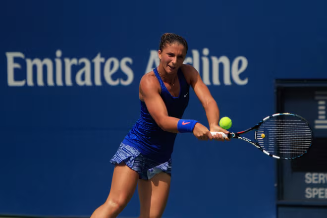 US Open 2014: Ngày buồn của Sharapova, Federer chiến thắng "nhờ" cơn mưa nặng hạt ảnh 4