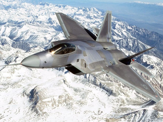 Sukhoi T-50 Nga và F-22 Mỹ: “Kẻ tám lạng, người nửa cân” ảnh 2 Sukhoi T-50 Nga và F-22 Mỹ: “Kẻ tám lạng, người nửa cân” ảnh 2
