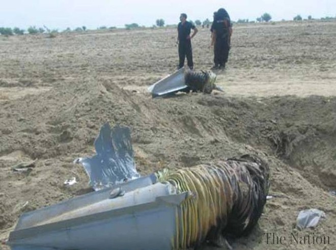 Pakistan gặp họa vì máy bay "đồ cổ" J-7 quá nát của Trung Quốc ảnh 2 Pakistan gặp họa vì máy bay "đồ cổ" J-7 quá nát của Trung Quốc ảnh 2