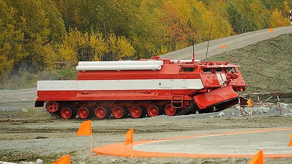 Nga biến xe tăng chủ lực T-80 thành… xe cứu hỏa ảnh 2 Nga biến xe tăng chủ lực T-80 thành… xe cứu hỏa ảnh 2