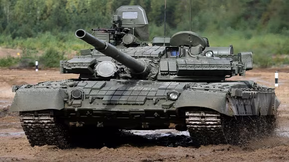 Nga biến xe tăng chủ lực T-80 thành… xe cứu hỏa ảnh 1 Nga biến xe tăng chủ lực T-80 thành… xe cứu hỏa ảnh 1