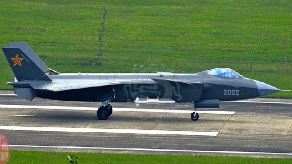 Trung Quốc khoe tên lửa không đối không PL-13 đạt vận tốc Mach5 ảnh 2 Trung Quốc khoe tên lửa không đối không PL-13 đạt vận tốc Mach5 ảnh 2