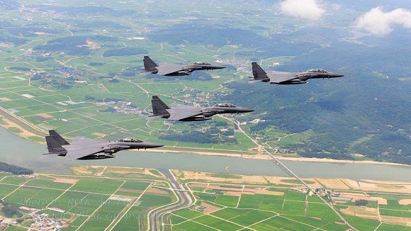 J-16 xuất hiện làm Nhật-Hàn-Ấn-Việt "kinh hoàng": Hoang đường! ảnh 3 J-16 xuất hiện làm Nhật-Hàn-Ấn-Việt "kinh hoàng": Hoang đường! ảnh 3