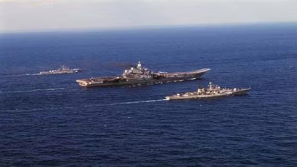 LHA-6 America “đè bẹp” tàu sân bay Nga, Trung, Ấn (1) ảnh 4 LHA-6 America “đè bẹp” tàu sân bay Nga, Trung, Ấn (1) ảnh 4