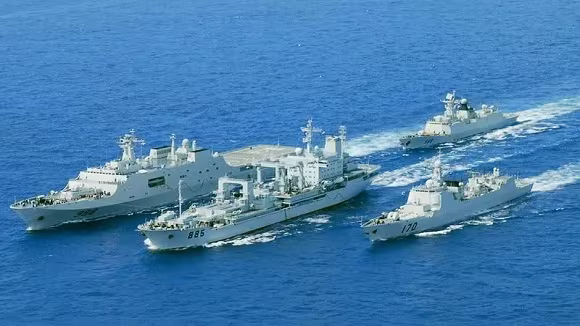 3 tướng Nhật tuyên bố chiến hạm Trung Quốc chỉ làm “bia ngắm bắn” ảnh 3 3 tướng Nhật tuyên bố chiến hạm Trung Quốc chỉ làm “bia ngắm bắn” ảnh 3