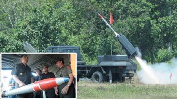 Lục quân Indonesia tự nghiên cứu phát triển tên lửa ảnh 1 Lục quân Indonesia tự nghiên cứu phát triển tên lửa ảnh 1