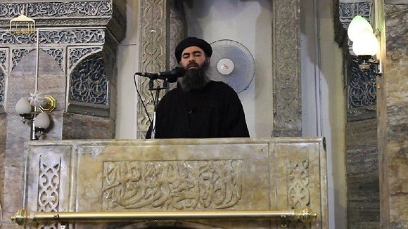 Thủ lĩnh tổ chức khủng bố ISIL đeo đồng hồ Thụy Sĩ giá 7000 USD ảnh 1 Thủ lĩnh tổ chức khủng bố ISIL đeo đồng hồ Thụy Sĩ giá 7000 USD ảnh 1