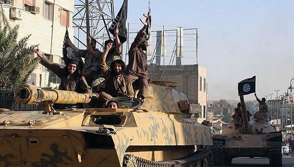 Phiến quân ISIL mỗi ngày kiếm hàng triệu USD từ dầu mỏ ảnh 1 Phiến quân ISIL mỗi ngày kiếm hàng triệu USD từ dầu mỏ ảnh 1