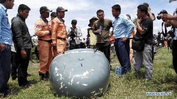 Trực thăng quân sự Z-9 rơi tại Phnom Penh, 5 người thiệt mạng ảnh 1 Trực thăng quân sự Z-9 rơi tại Phnom Penh, 5 người thiệt mạng ảnh 1