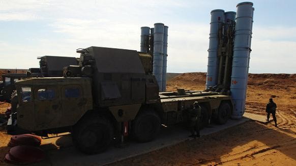 Nga triển khai S-300 và S-400 tới thao trường Ashuluk, gần biên giới Ukraine ảnh 1 Nga triển khai S-300 và S-400 tới thao trường Ashuluk, gần biên giới Ukraine ảnh 1