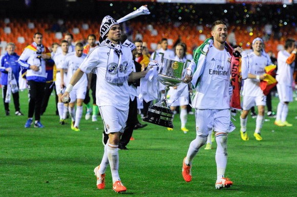 Chùm ảnh: Real Madrid mở đại tiệc đón Cúp Nhà Vua ảnh 6 Chùm ảnh: Real Madrid mở đại tiệc đón Cúp Nhà Vua ảnh 6