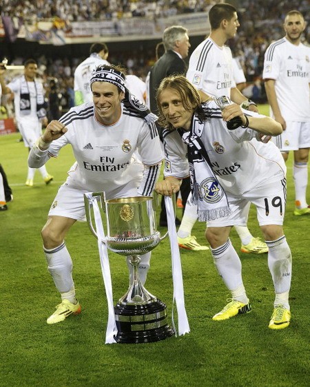 Chùm ảnh: Real Madrid mở đại tiệc đón Cúp Nhà Vua ảnh 7 Chùm ảnh: Real Madrid mở đại tiệc đón Cúp Nhà Vua ảnh 7