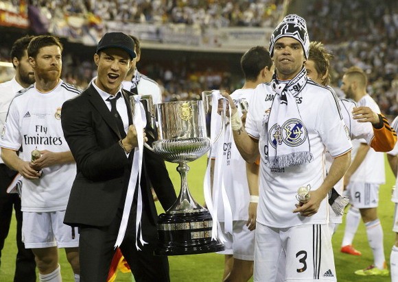 Chùm ảnh: Real Madrid mở đại tiệc đón Cúp Nhà Vua ảnh 5 Chùm ảnh: Real Madrid mở đại tiệc đón Cúp Nhà Vua ảnh 5
