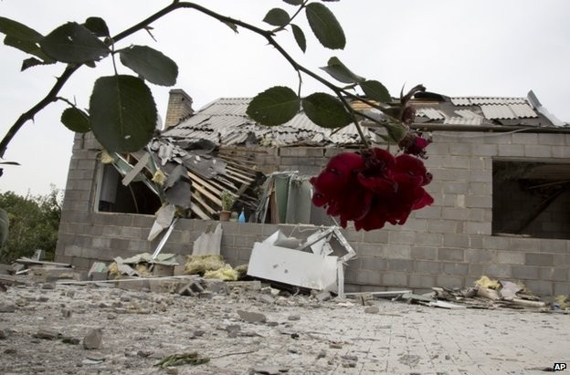 Ukraine: Quân đội chính phủ “làm mưa làm gió” ở Luhansk ảnh 3 Ukraine: Quân đội chính phủ “làm mưa làm gió” ở Luhansk ảnh 3