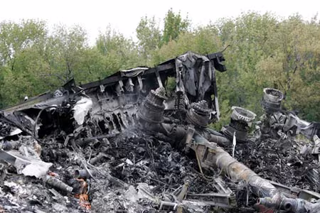 Malaysia: Ukraine phải chịu hoàn toàn trách nhiệm cho thảm kịch MH17 ảnh 1 Malaysia: Ukraine phải chịu hoàn toàn trách nhiệm cho thảm kịch MH17 ảnh 1