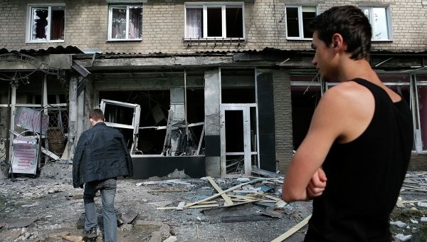 Kiev sẽ “dọn sạch” Donesk và Lugansk trước ngày quốc khánh? ảnh 1 Kiev sẽ “dọn sạch” Donesk và Lugansk trước ngày quốc khánh? ảnh 1