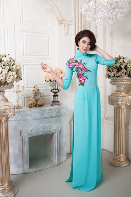 Siêu mẫu Kim Dung khoe đường cong gợi cảm cùng áo dài ảnh 2 Siêu mẫu Kim Dung khoe đường cong gợi cảm cùng áo dài ảnh 2