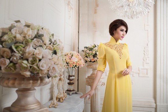 Siêu mẫu Kim Dung khoe đường cong gợi cảm cùng áo dài ảnh 4 Siêu mẫu Kim Dung khoe đường cong gợi cảm cùng áo dài ảnh 4