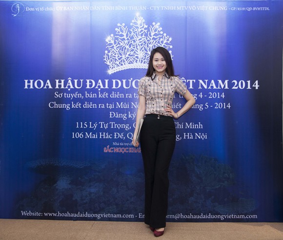 Dàn chân dài của Venus miền Bắc “tấn công” Hoa hậu Đại Dương Việt Nam 2014 ảnh 4 Dàn chân dài của Venus miền Bắc “tấn công” Hoa hậu Đại Dương Việt Nam 2014 ảnh 4