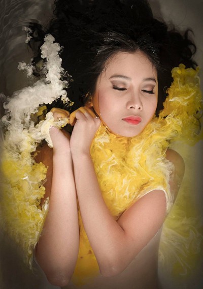 Người mẫu Xuân Thuỳ cực ấn tượng với nước màu ảnh 2 Người mẫu Xuân Thuỳ cực ấn tượng với nước màu ảnh 2
