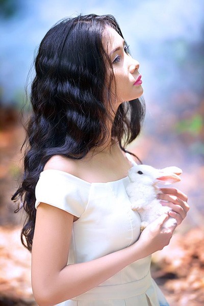 Chán nude, người mẫu Xuân Thuỳ vào rừng chơi… với thỏ ảnh 7 Chán nude, người mẫu Xuân Thuỳ vào rừng chơi… với thỏ ảnh 7