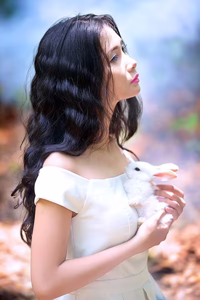 Chán nude, người mẫu Xuân Thuỳ vào rừng chơi… với thỏ ảnh 7 Chán nude, người mẫu Xuân Thuỳ vào rừng chơi… với thỏ ảnh 7