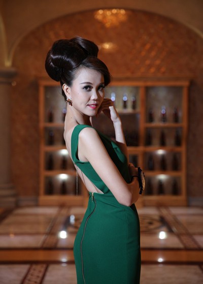 Thí sinh Hoa hậu Đại dương lộng lẫy trong trang phục dạ hội ảnh 5 Thí sinh Hoa hậu Đại dương lộng lẫy trong trang phục dạ hội ảnh 5