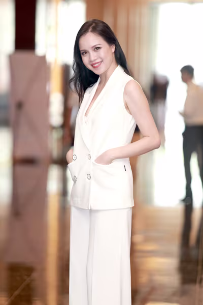 Top 3 Hoa hậu Việt Nam 2012 hội ngộ tại Hà Nội ảnh 10 Top 3 Hoa hậu Việt Nam 2012 hội ngộ tại Hà Nội ảnh 10