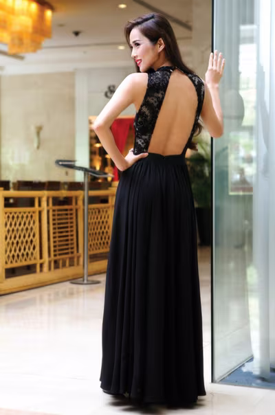 Siêu mẫu Kim Cương “hút hồn” với đầm dạ hội ảnh 7 Siêu mẫu Kim Cương “hút hồn” với đầm dạ hội ảnh 7