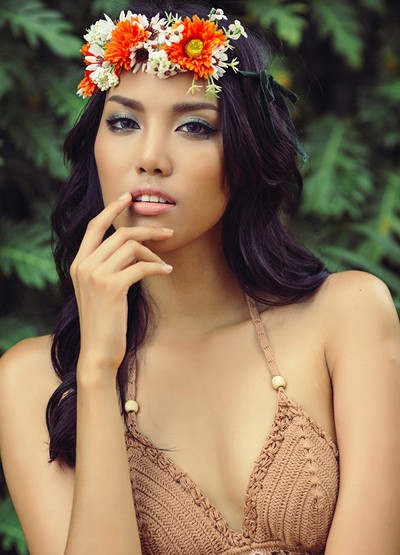 Siêu mẫu Lan Khuê nóng bỏng với bikini đan len ảnh 7 Siêu mẫu Lan Khuê nóng bỏng với bikini đan len ảnh 7