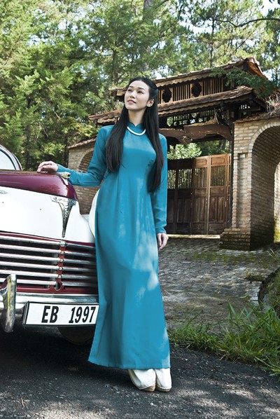 Khánh My ngất xỉu trên phim trường vì kiệt sức ảnh 1 Khánh My ngất xỉu trên phim trường vì kiệt sức ảnh 1