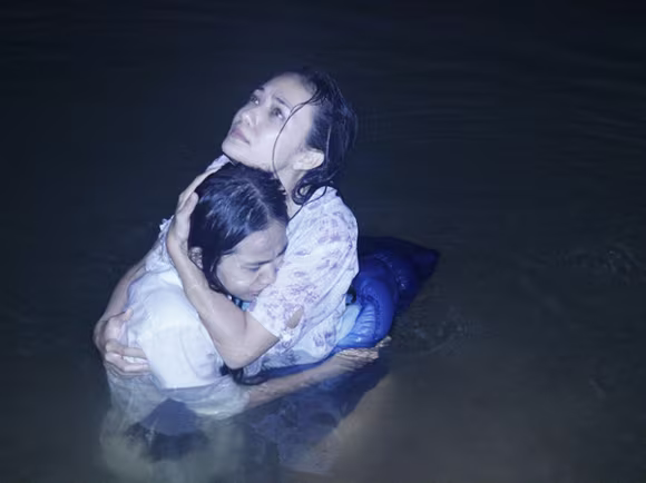 Tinna Tình tái xuất, hoá thân thành gái quê lam lũ, bị lừa tình ảnh 1 Tinna Tình tái xuất, hoá thân thành gái quê lam lũ, bị lừa tình ảnh 1