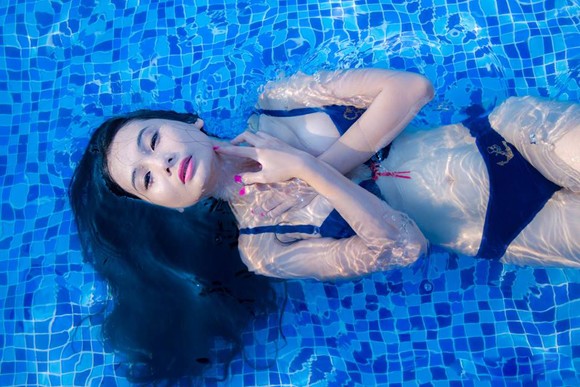 Người mẫu Xuân Thuỳ "diện" bikini, tạo dáng gợi cảm cực quyến rũ ảnh 2 Người mẫu Xuân Thuỳ "diện" bikini, tạo dáng gợi cảm cực quyến rũ ảnh 2