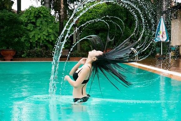 Người mẫu Xuân Thuỳ "diện" bikini, tạo dáng gợi cảm cực quyến rũ ảnh 8 Người mẫu Xuân Thuỳ "diện" bikini, tạo dáng gợi cảm cực quyến rũ ảnh 8