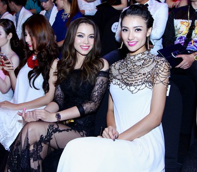 Hồng Quế “cặp kè” Á quân Next Top Model Vũ Tuấn Việt đi dự sự kiện ảnh 8 Hồng Quế “cặp kè” Á quân Next Top Model Vũ Tuấn Việt đi dự sự kiện ảnh 8