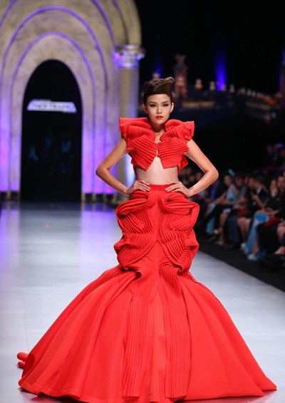 Lý Giám Tiền đăng quang quán quân Project Runway Vietnam 2014 ảnh 2 Lý Giám Tiền đăng quang quán quân Project Runway Vietnam 2014 ảnh 2
