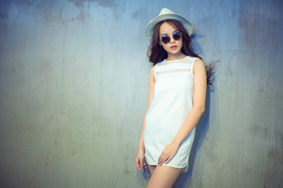 Người mẫu Huỳnh Như Ý quyến rũ với hai màu đen trắng ảnh 7 Người mẫu Huỳnh Như Ý quyến rũ với hai màu đen trắng ảnh 7