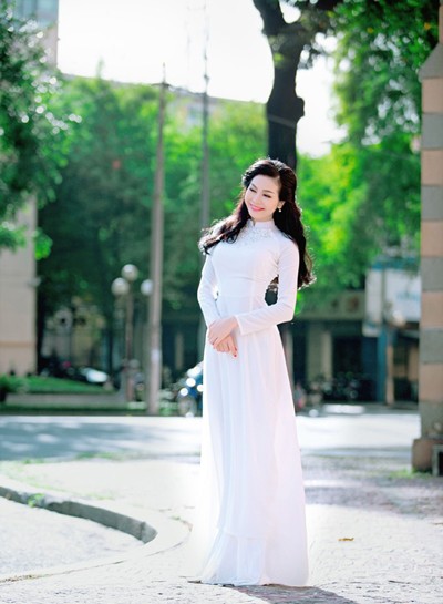 Người mẫu Dương Thủy khoe thân hình “thắt đáy lưng ưng” ảnh 1 Người mẫu Dương Thủy khoe thân hình “thắt đáy lưng ưng” ảnh 1