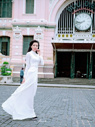Người mẫu Dương Thủy khoe thân hình “thắt đáy lưng ưng” ảnh 3 Người mẫu Dương Thủy khoe thân hình “thắt đáy lưng ưng” ảnh 3