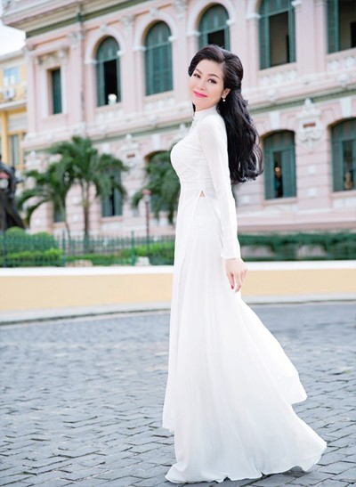 Người mẫu Dương Thủy khoe thân hình “thắt đáy lưng ưng” ảnh 5 Người mẫu Dương Thủy khoe thân hình “thắt đáy lưng ưng” ảnh 5