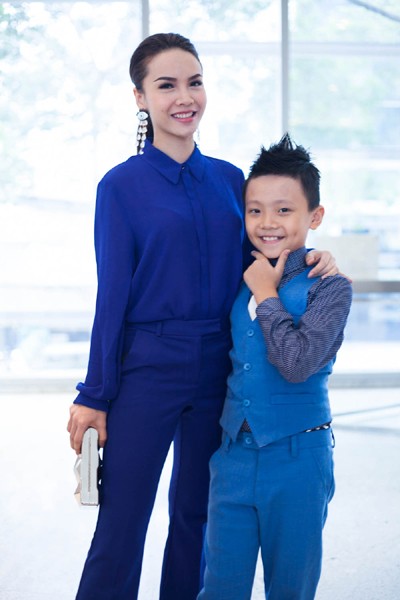 Yến Trang “kín cổng cao tường” đi dự họp báo ảnh 6 Yến Trang “kín cổng cao tường” đi dự họp báo ảnh 6