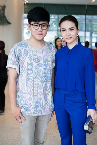 Yến Trang “kín cổng cao tường” đi dự họp báo ảnh 10 Yến Trang “kín cổng cao tường” đi dự họp báo ảnh 10