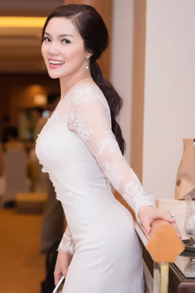 Ca sĩ Ngọc Anh khoe dáng nuột nà, quyến rũ ảnh 5 Ca sĩ Ngọc Anh khoe dáng nuột nà, quyến rũ ảnh 5