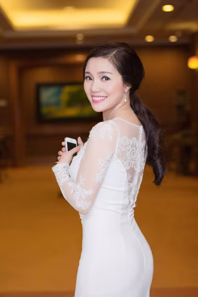 Ca sĩ Ngọc Anh khoe dáng nuột nà, quyến rũ ảnh 7 Ca sĩ Ngọc Anh khoe dáng nuột nà, quyến rũ ảnh 7