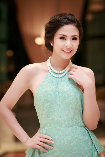 Hoa hậu Ngọc Hân "kín trước hở sau" cực gợi cảm ảnh 9 Hoa hậu Ngọc Hân "kín trước hở sau" cực gợi cảm ảnh 9