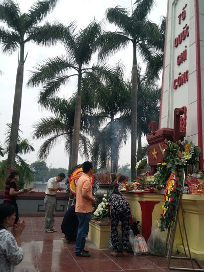 Tri ân các anh hùng liệt sỹ Thủ đô ảnh 1 Tri ân các anh hùng liệt sỹ Thủ đô ảnh 1