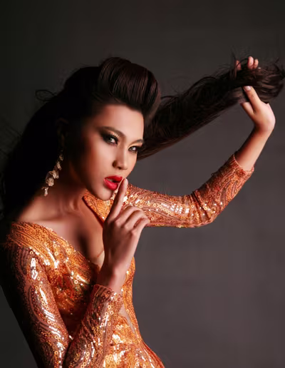 Siêu mẫu Kim Dung không hở vẫn quyến rũ ảnh 4 Siêu mẫu Kim Dung không hở vẫn quyến rũ ảnh 4