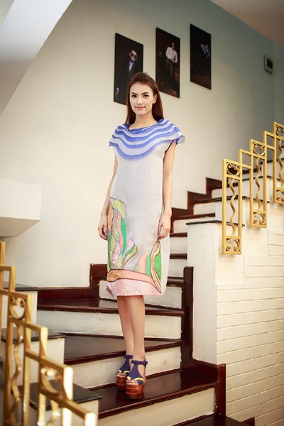 Hồng Quế “lột xác” trong trang phục của NTK Xuân Lê ảnh 8 Hồng Quế “lột xác” trong trang phục của NTK Xuân Lê ảnh 8