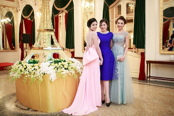 Hoa hậu Ngọc Hân hội ngộ “đàn em” cùng đi xem hoà nhạc ảnh 2 Hoa hậu Ngọc Hân hội ngộ “đàn em” cùng đi xem hoà nhạc ảnh 2