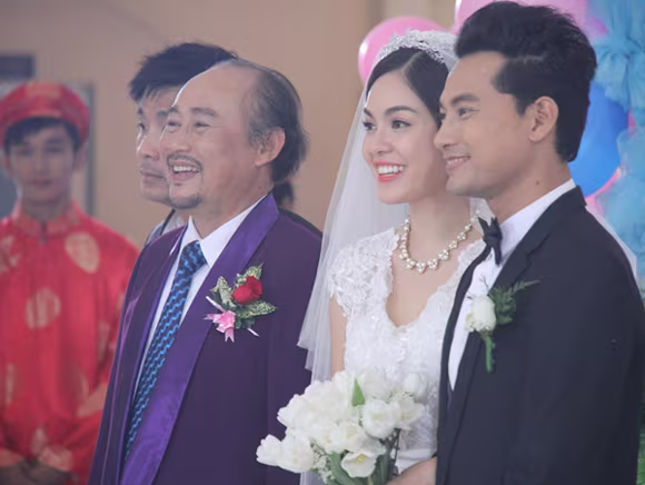 Phim "Ảo vọng": Cẩm Lynh hoảng sợ vì bị Huỳnh Đông kề dao vào cổ ảnh 6 Phim "Ảo vọng": Cẩm Lynh hoảng sợ vì bị Huỳnh Đông kề dao vào cổ ảnh 6